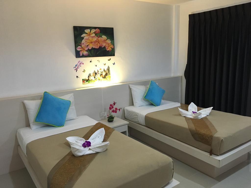 Phuthara Hostel Phuket Exteriér fotografie