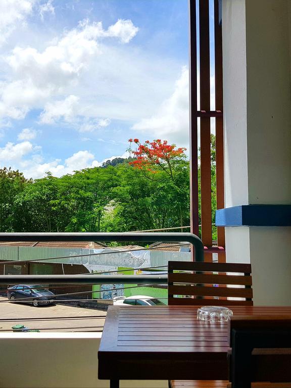 Phuthara Hostel Phuket Exteriér fotografie