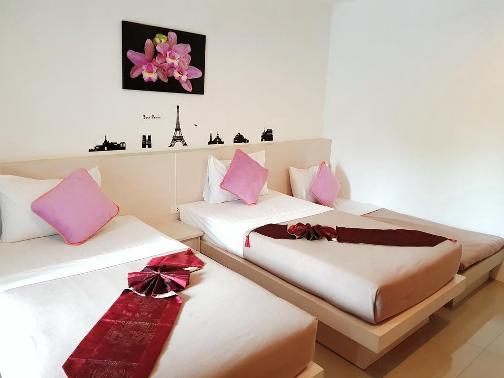 Phuthara Hostel Phuket Exteriér fotografie