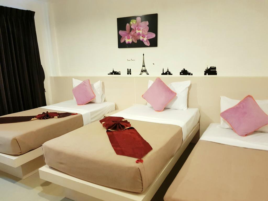 Phuthara Hostel Phuket Exteriér fotografie