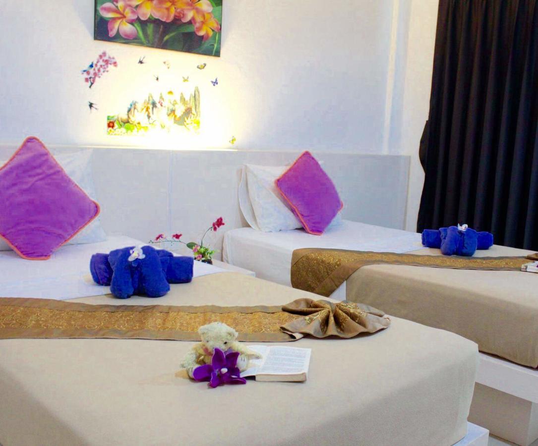 Phuthara Hostel Phuket Exteriér fotografie