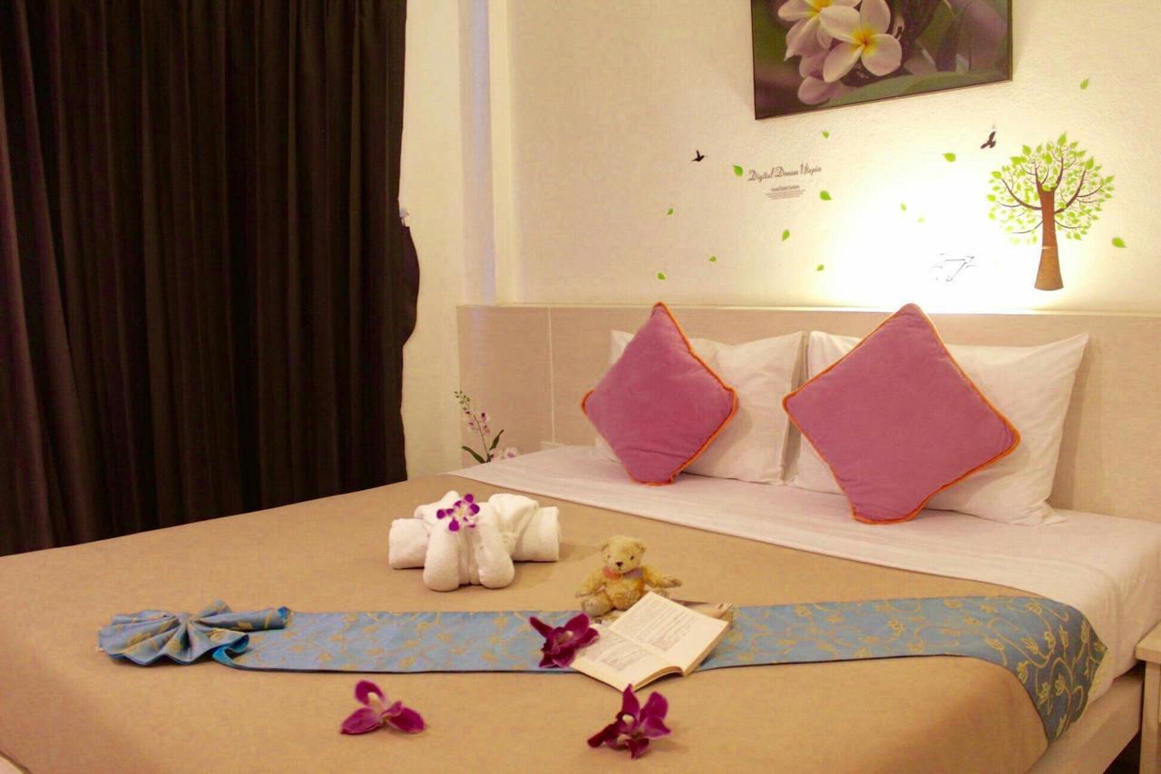 Phuthara Hostel Phuket Exteriér fotografie