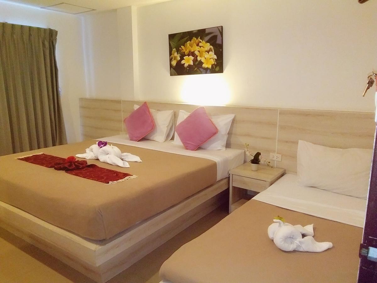 Phuthara Hostel Phuket Exteriér fotografie