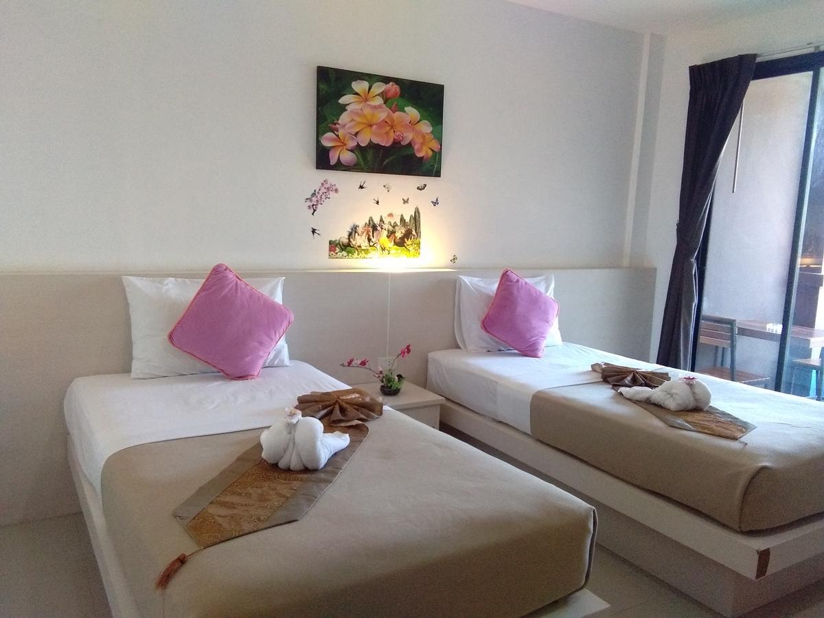 Phuthara Hostel Phuket Exteriér fotografie