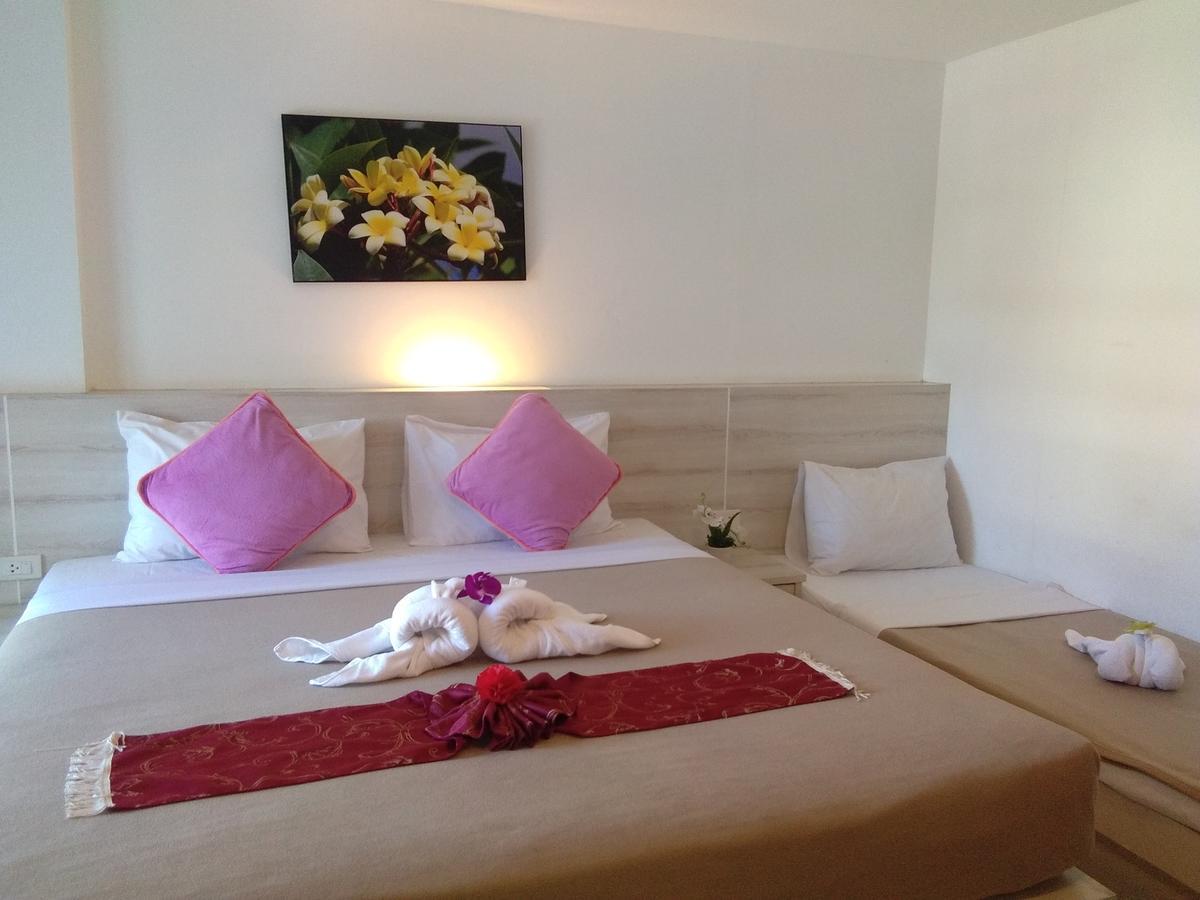 Phuthara Hostel Phuket Exteriér fotografie
